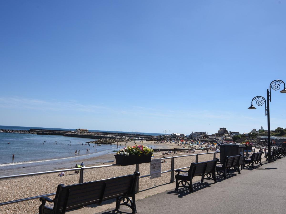 Bell Cliff House Lyme Regis Exterior foto